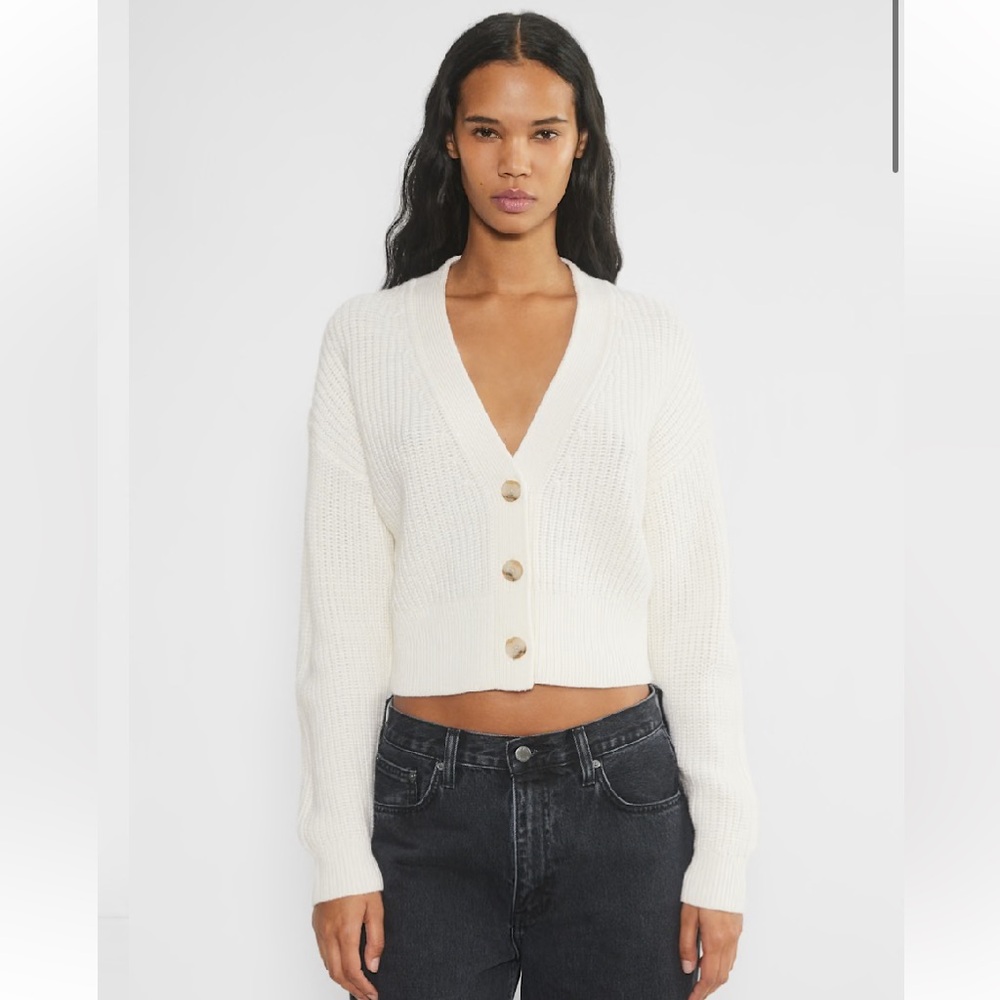 Aritzia | Wilfred Grey “Canberra” Cropped Wool Cardigan🩶 - Picture 2 of 14
